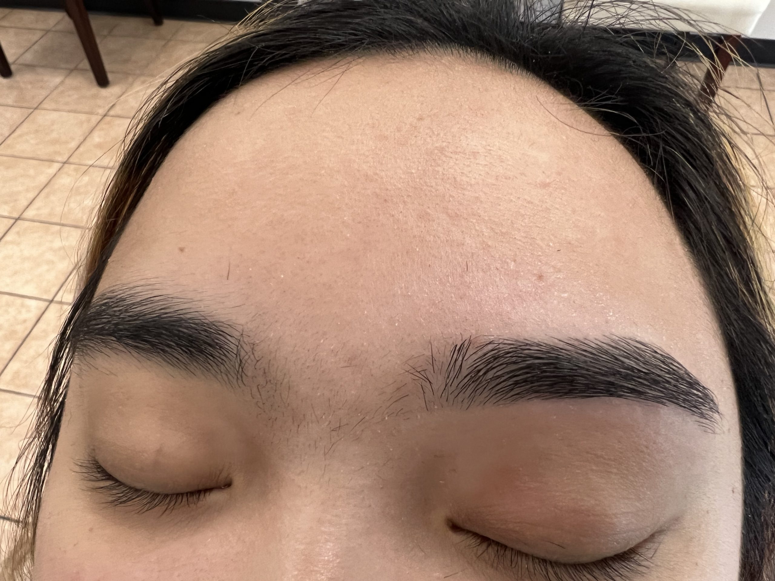 Eyebrow shaping salon in elk Grove California￼